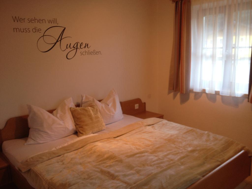 Gaestehaus Schwed Wagrain Chambre photo